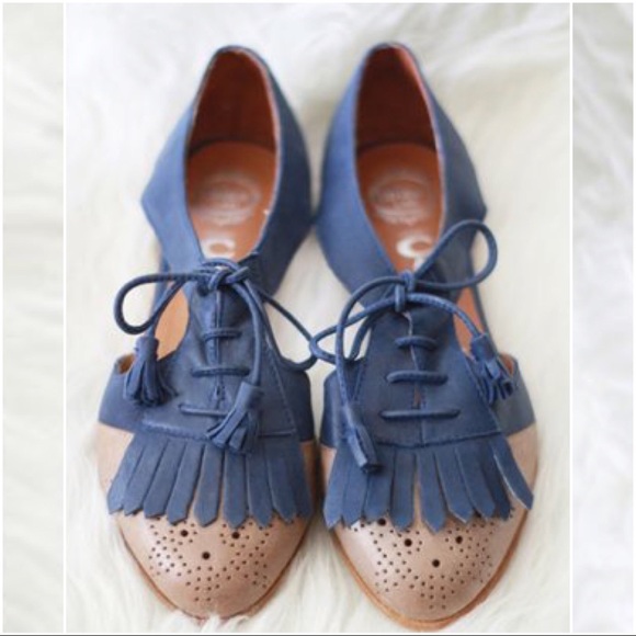 Jeffrey Campbell Shoes - JEFFREY CAMPBELL Kelley Blue Fringe Cutout Oxfords